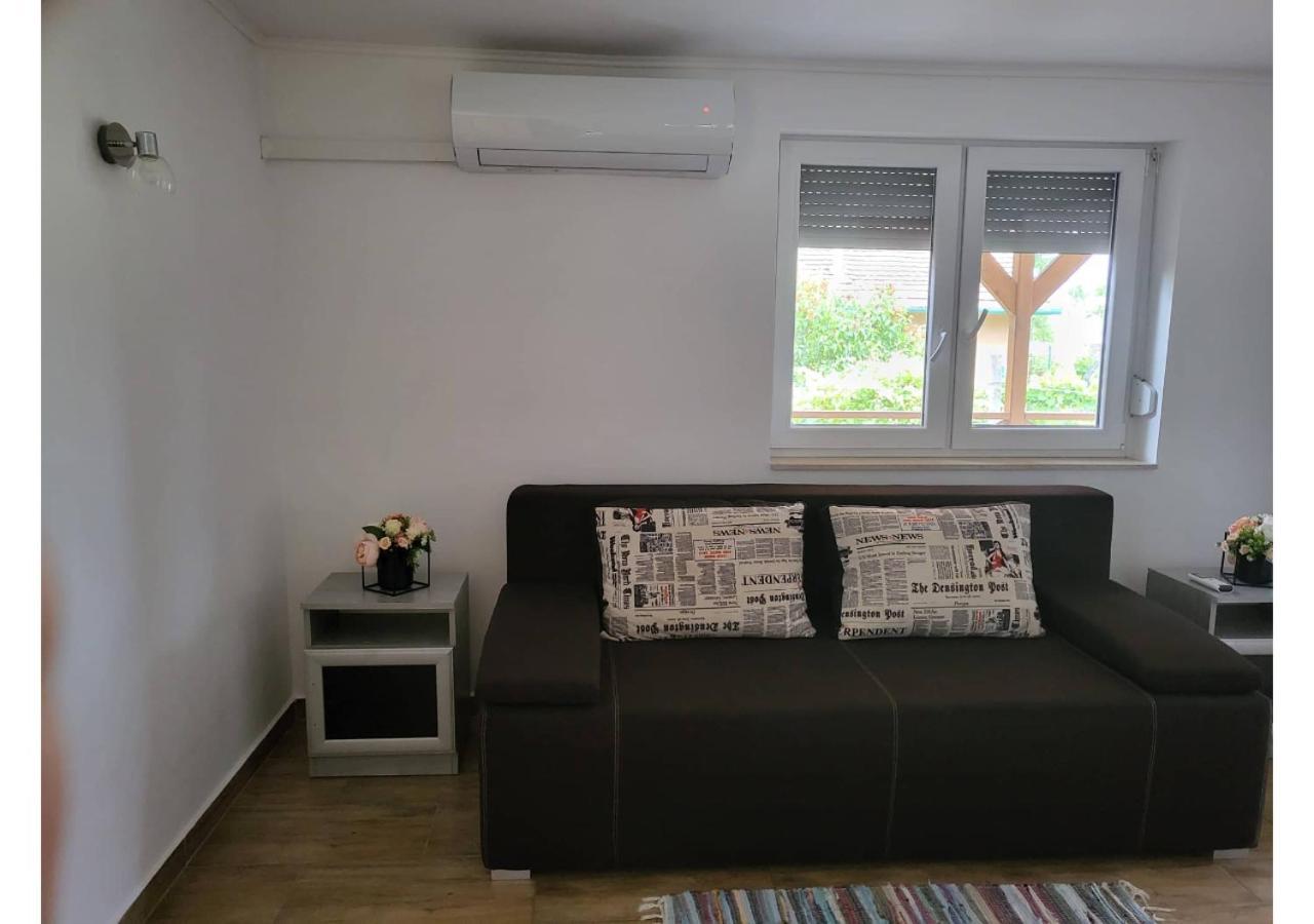 شقة Forras Vendeghaz تاتا المظهر الخارجي الصورة