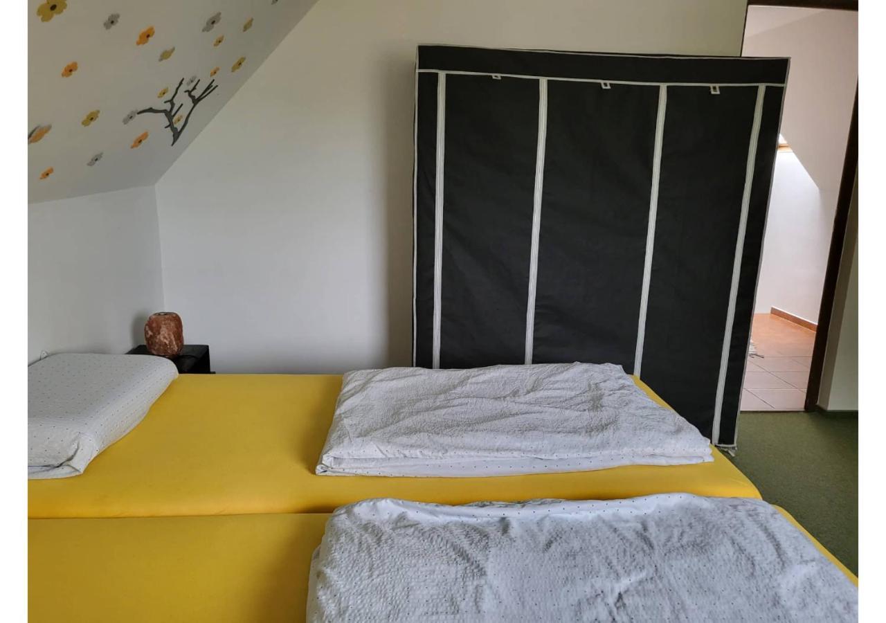 شقة Forras Vendeghaz تاتا المظهر الخارجي الصورة