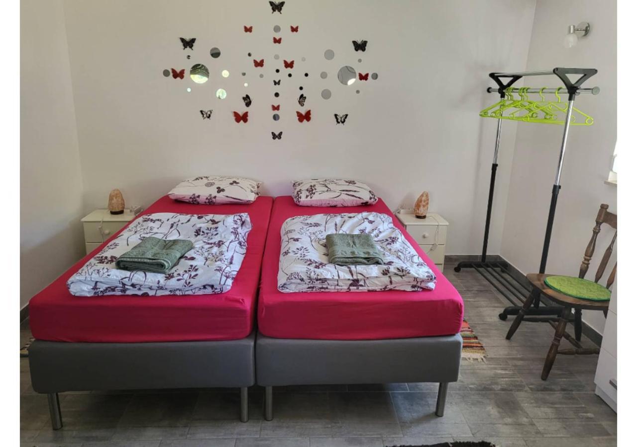 شقة Forras Vendeghaz تاتا المظهر الخارجي الصورة